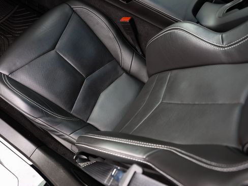 Used 2023 Chevrolet Corvette Stingray Preferred Cpe w/ 2LT image 3