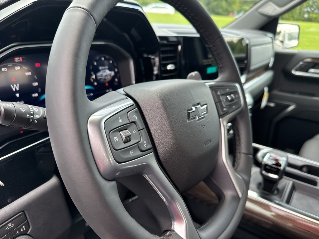 New 2026 Chevrolet Silverado 1500 RST w/ Convenience Package II AWD/4WD image 15