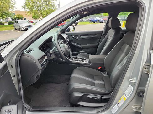 Used 2025 Honda Civic Sport image 14