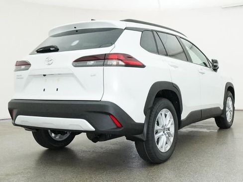 New 2026 Toyota Corolla Cross LE image 24