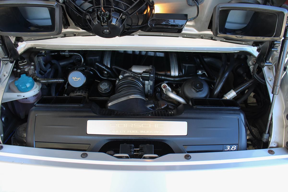 Used 2010 Porsche 911 Carrera S RWD image 12