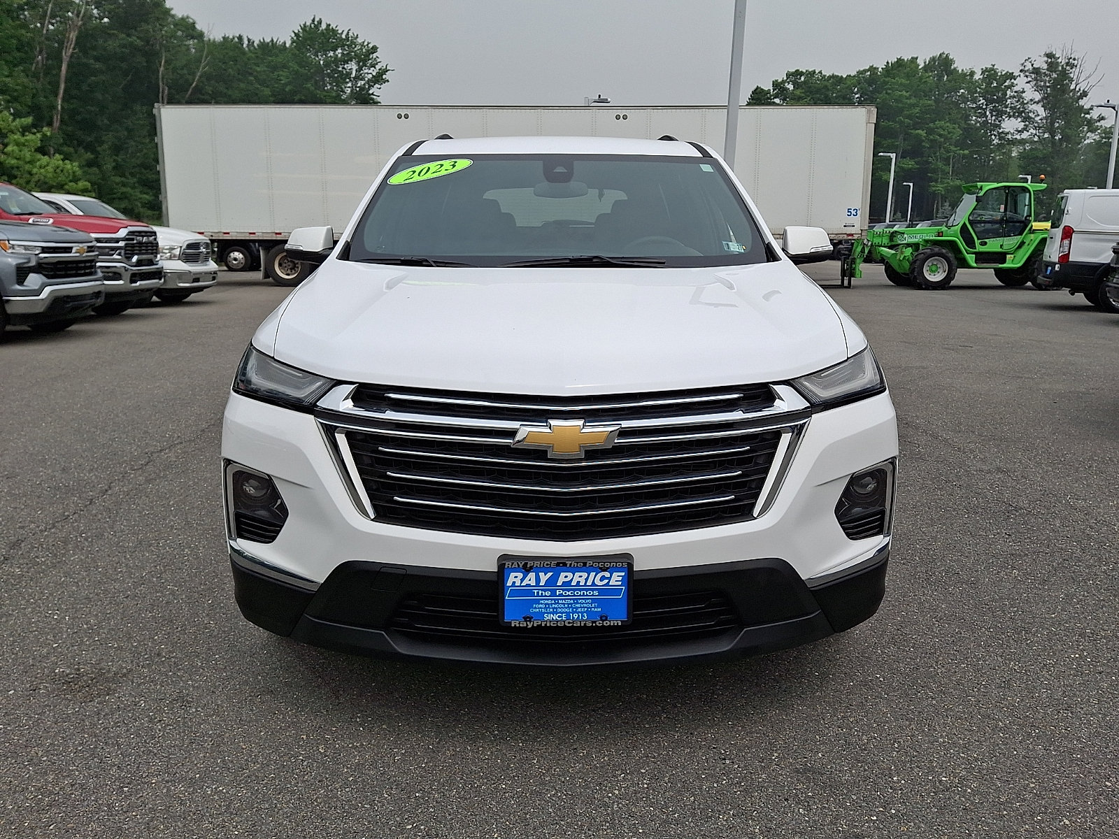 Certified 2023 Chevrolet Traverse LT AWD/4WD image 2