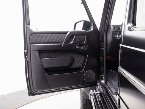 Used 2017 Mercedes-Benz G 550 Squared image 5