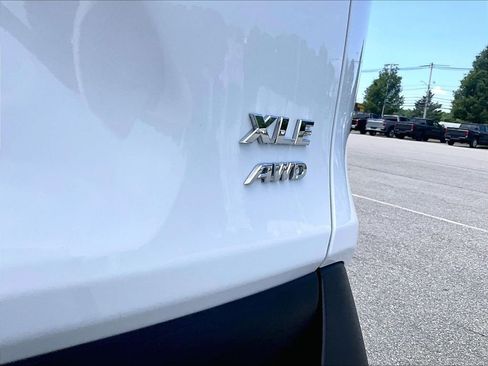 Used 2024 Toyota RAV4 XLE AWD/4WD image 29