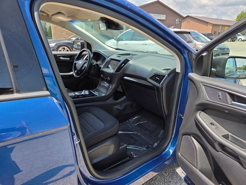 Used 2020 Ford Edge SE FWD image 24