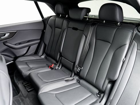 Certified 2025 Audi Q8 Premium Plus w/ Premium Plus Package image 23