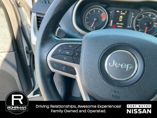 Used 2017 Jeep Cherokee Sport AWD/4WD image 20