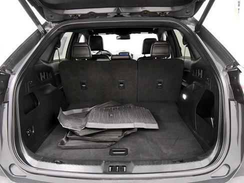 Used 2021 Ford Edge ST-Line w/ Cold Weather Package AWD/4WD image 7