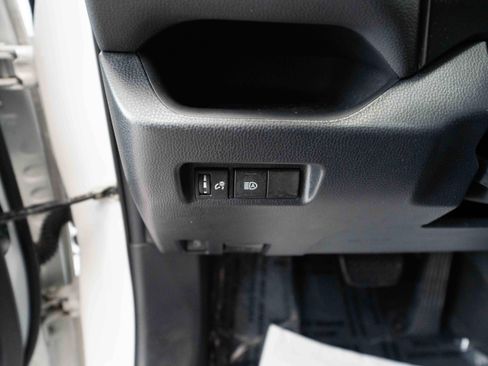 Used 2019 Toyota RAV4 LE w/ Carpet Mat Package AWD/4WD image 11
