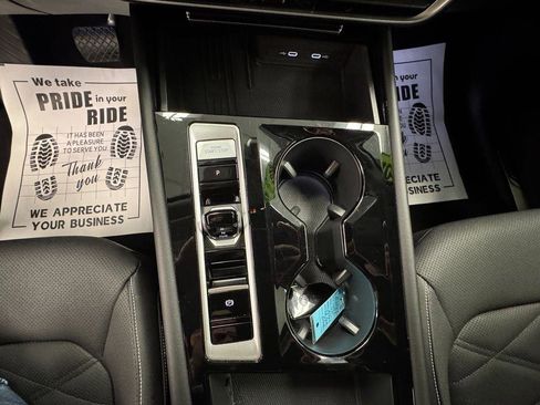 Used 2026 Volkswagen Atlas SE image 8