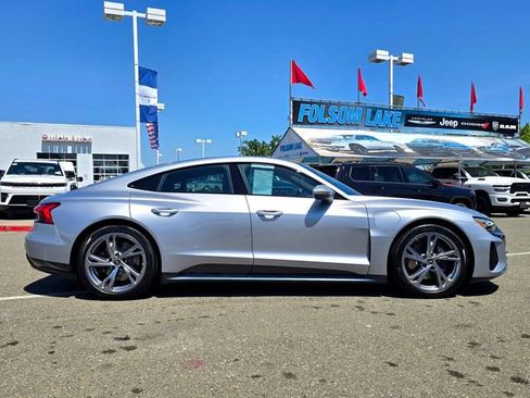 Used 2022 Audi e-tron GT Premium Plus AWD/4WD image 7