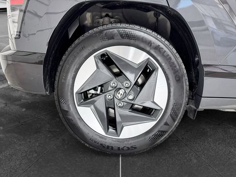 Used 2024 Hyundai Kona Limited FWD image 38