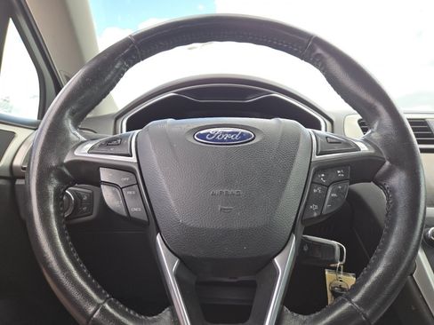 Used 2013 Ford Fusion Energi SE FWD image 25