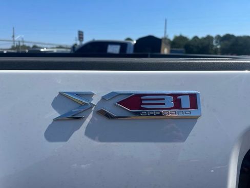 Used 2025 GMC Sierra 3500 Pro AWD/4WD image 7