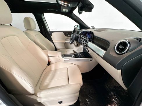 Used 2026 Mercedes-Benz GLB 250 image 27