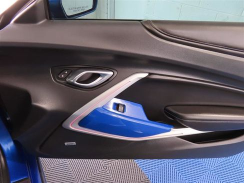 Used 2017 Chevrolet Camaro SS RWD image 28