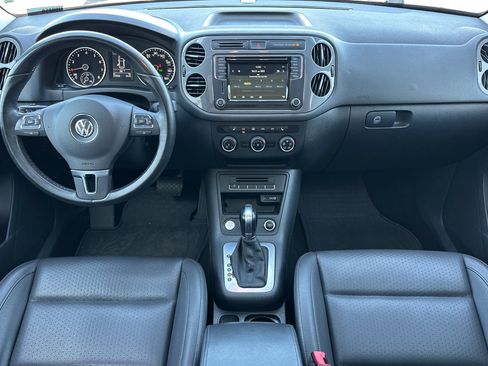 Used 2017 Volkswagen Tiguan Wolfsburg Edition FWD image 13
