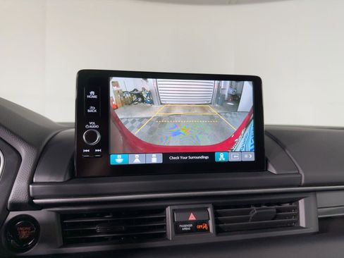 New 2025 Honda Pilot Touring image 24