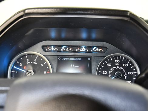 Used 2019 Ford F150 XLT w/ Equipment Group 302A Luxury AWD/4WD image 20