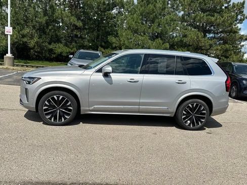Used 2025 Volvo XC90 B6 Plus AWD/4WD image 6