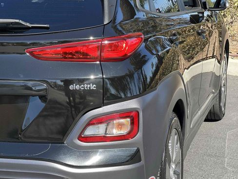 Used 2021 Hyundai Kona SEL w/ Cargo Package FWD image 56