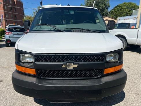 Used 2013 Chevrolet Express 2500 RWD image 3