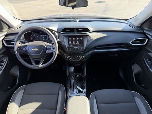 Used 2023 Chevrolet TrailBlazer LT image 25