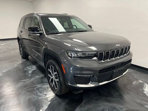 Used 2024 Jeep Grand Cherokee L Limited w/ Luxury Tech Group II image 19