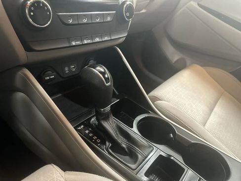 Used 2016 Hyundai Tucson SE image 22