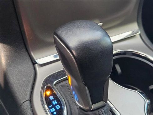 Used 2020 Jeep Grand Cherokee Laredo w/ Laredo X Package image 14