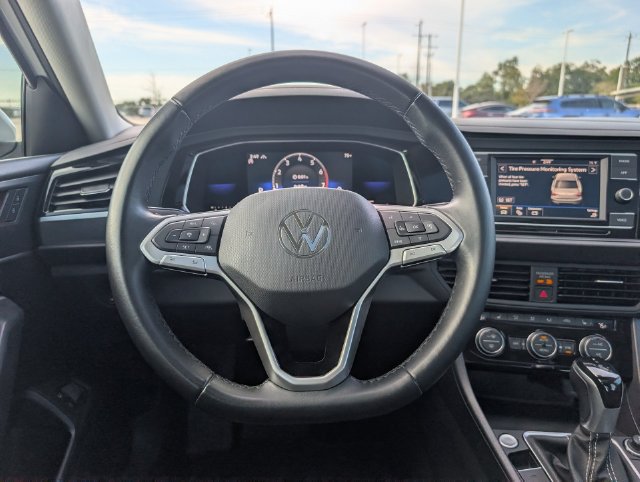 Used 2022 Volkswagen Jetta SE FWD image 24
