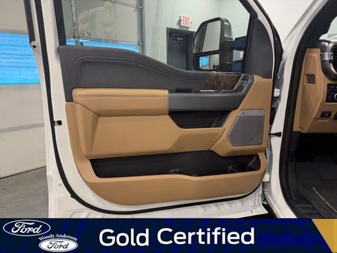 Certified 2024 Ford F250 Lariat w/ Lariat Ultimate Package image 24