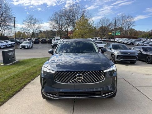 New 2026 Volvo XC90 B5 Plus image 2