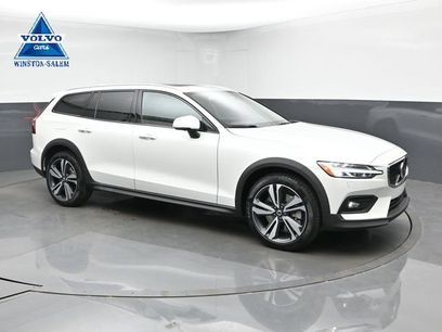 New 2026 Volvo V60 B5 Cross Country Plus w/ Climate Package
