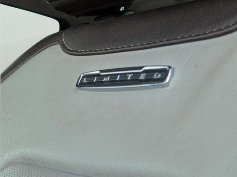 Used 2020 Ford F150 Limited w/ Trailer Tow Package image 13