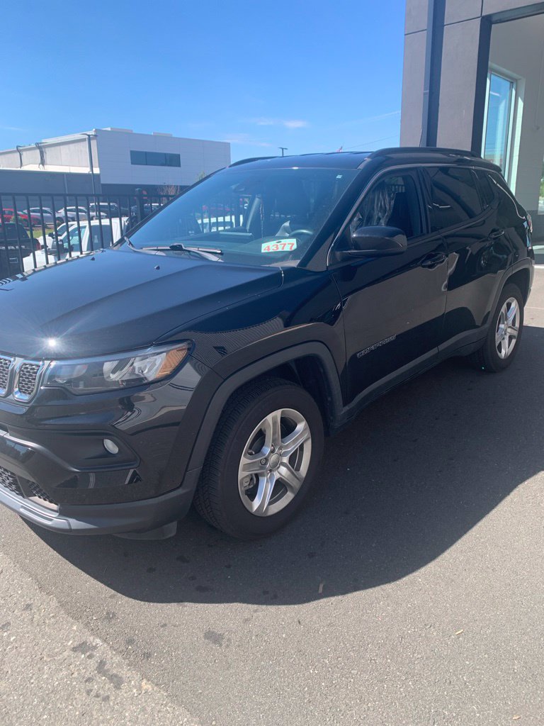 Certified 2023 Jeep Compass Latitude AWD/4WD image 7