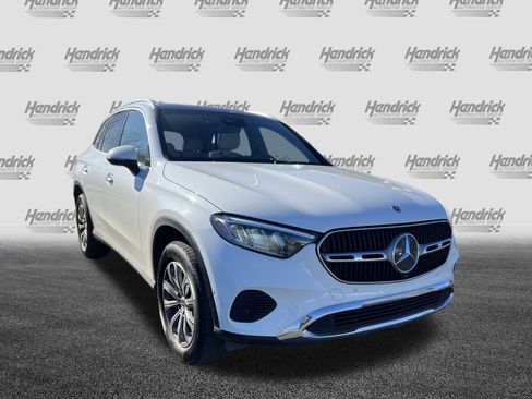 Certified 2025 Mercedes-Benz GLC 300 300 image 2
