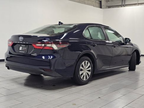 Used 2022 Toyota Camry LE image 14