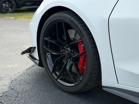 Used 2026 Chevrolet Corvette Z06 RWD image 25