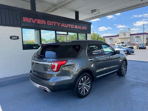 Used 2016 Ford Explorer Platinum AWD/4WD image 3