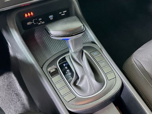 Used 2024 Hyundai Kona SEL FWD image 25