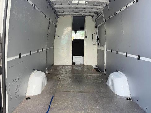 Used 2021 Mercedes-Benz Sprinter 2500 w/ Bench Seat Package image 13