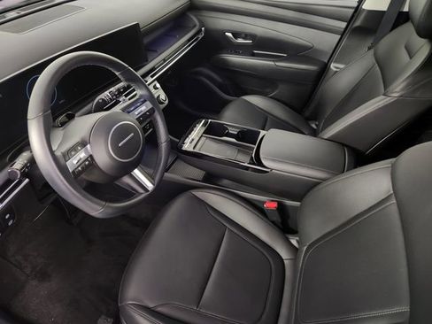 Certified 2025 Hyundai Tucson SEL AWD/4WD image 10