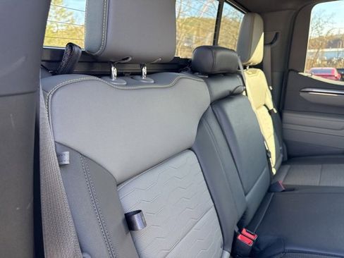 Used 2025 Chevrolet Silverado 1500 ZR2 w/ Technology Package image 30