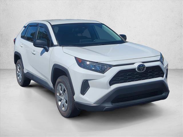 Used 2022 Toyota RAV4 LE FWD image 3