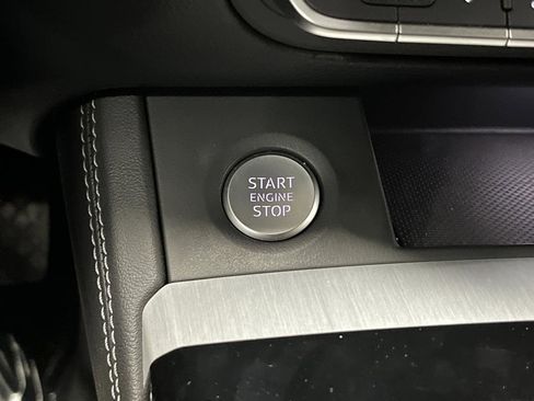 Used 2023 Audi Q5 e Premium Plus w/ Premium Plus Package image 23