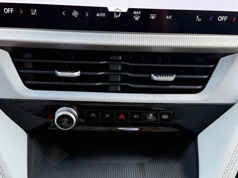 Used 2026 Ford Explorer Active w/ Active Comfort Package AWD/4WD image 18