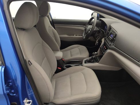 Used 2017 Hyundai Elantra SE FWD image 21