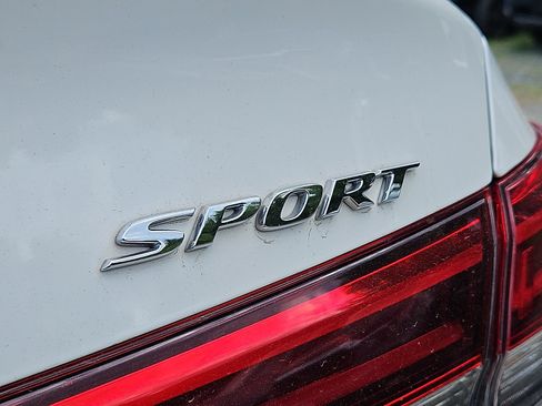 Certified 2024 Honda Civic Sport image 33