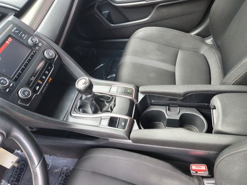 Used 2018 Honda Civic Sport image 23